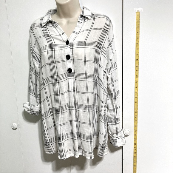 J. JILL Linen Blend Button Plaid Pullover Top Roll Tab Sleeves Womens Medium - Picture 2 of 9